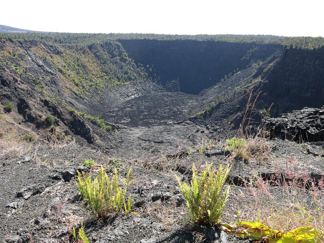 Chain of Crater Road Chain of Crater Road