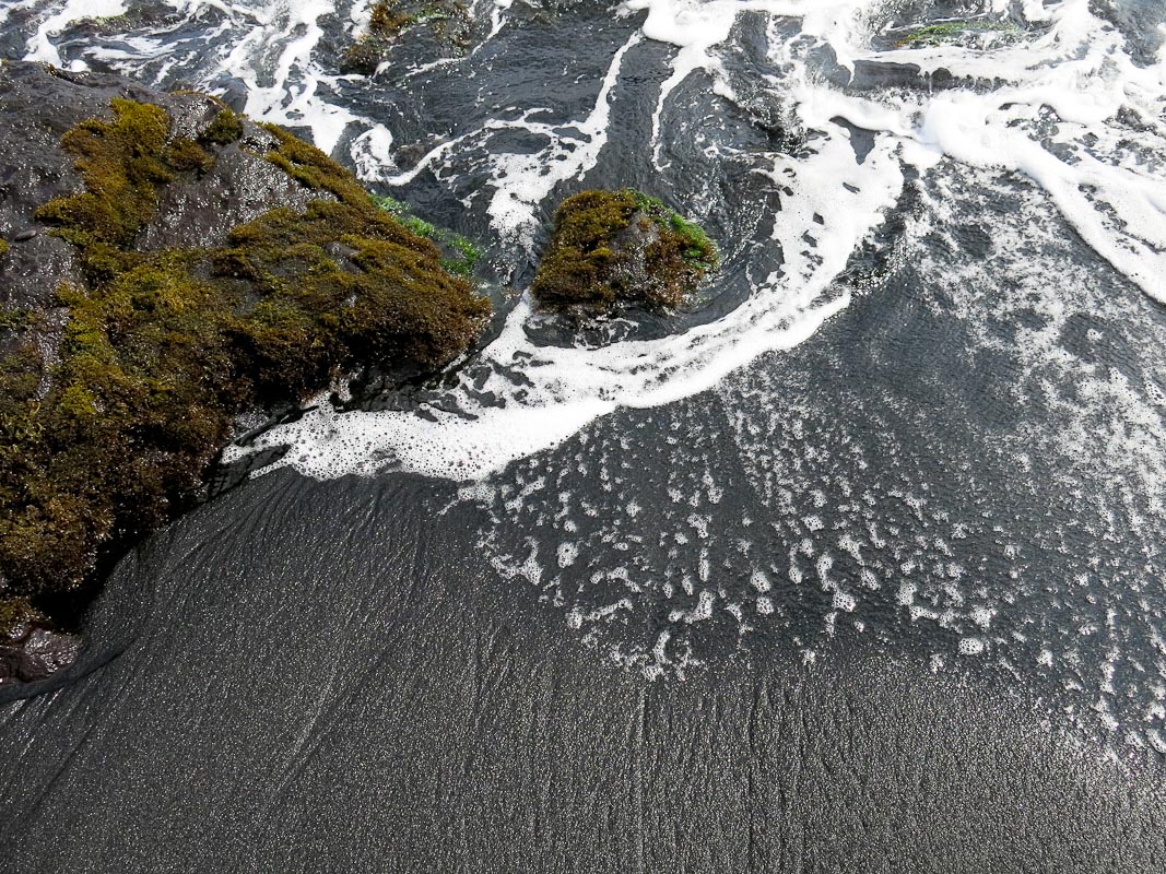 Schwarzer Strand