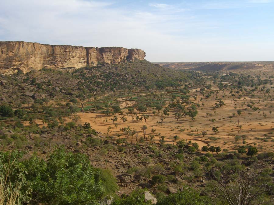 Falaise bei Nombori