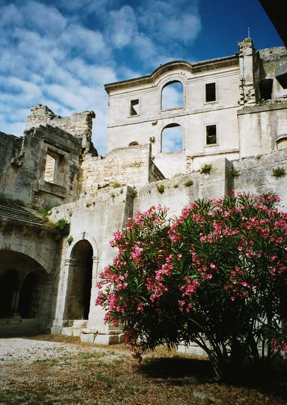 Abbey Mont Majour bei Arles