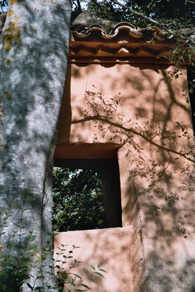 Pavillon im Park des Monasterio