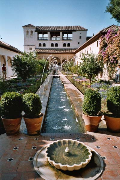 Pavillon und Hof des Generalife