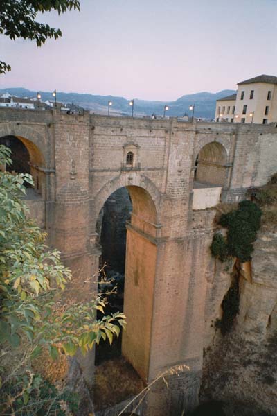 Die berhmte Brcke ber den Tejo