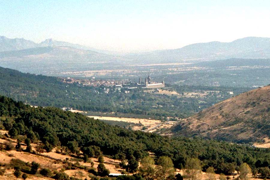 Blick auf den Escorial von der M505