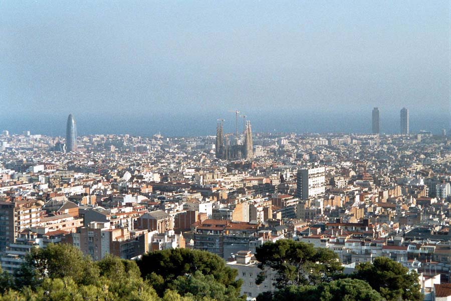 Blick auf Barcelona vom Parc Gell
