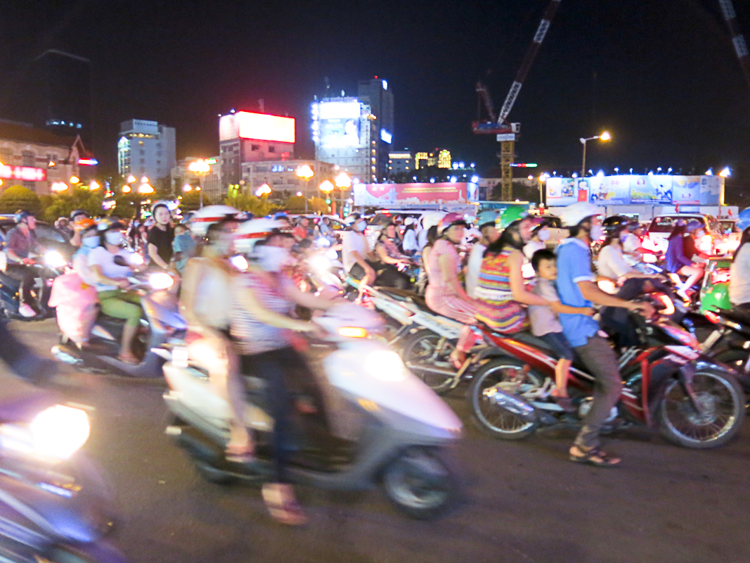 Saigon in der Nacht